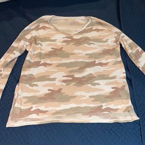 American Eagle Long Sleeve Top